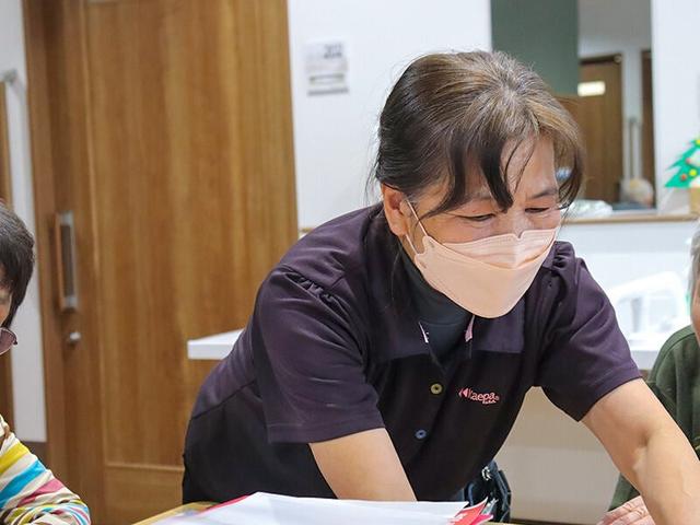 ＜チャットで面接希望完了＞将来安定×手厚い制度あり｜介護ケア(医療・介護・福祉、大阪市西淀川区)のイメージ画像