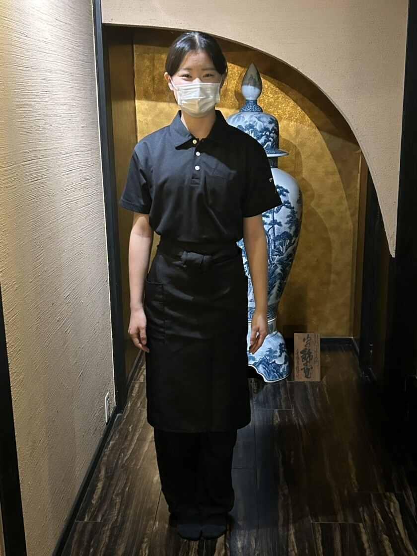 焼肉館 勝 佐賀兵庫店の制服1