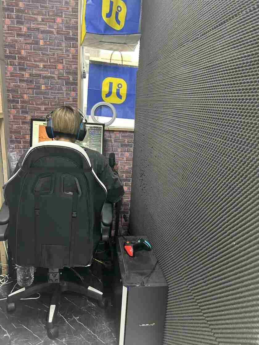 SK国際株式会社の制服2