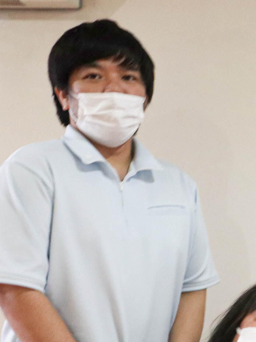 社会福祉法人　成晃会　老健ひかりの制服2