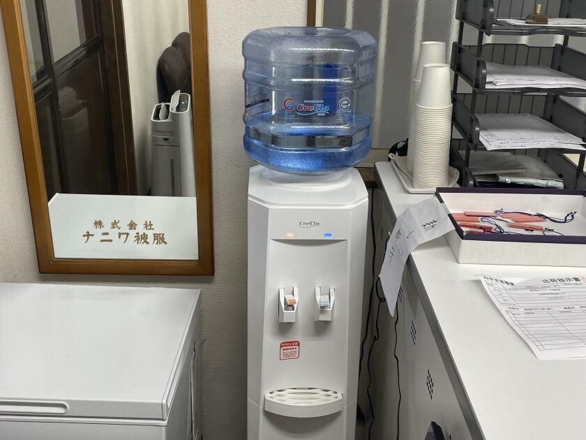 株式会社コウジンの制服4