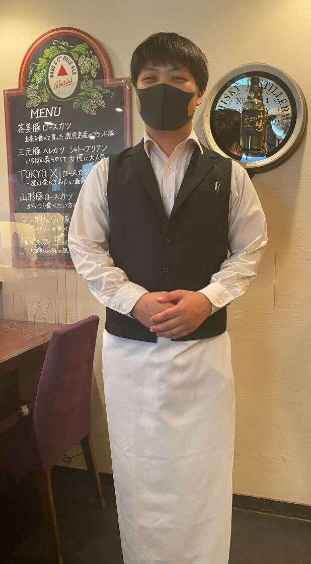 北新地とんかつエペの制服1