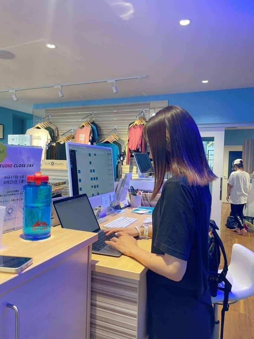 株式会社ロクマル CLUB PILATES 溝の口店の制服4