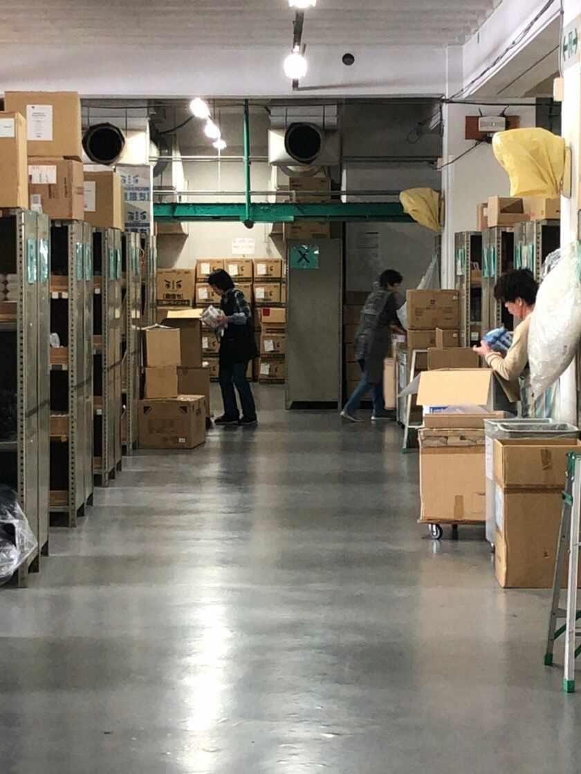 株式会社フォーエスコーポレーションの制服3
