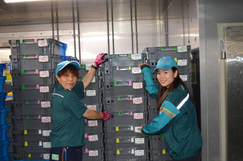 株式会社明翔ライン東大阪共同配送センターの制服1