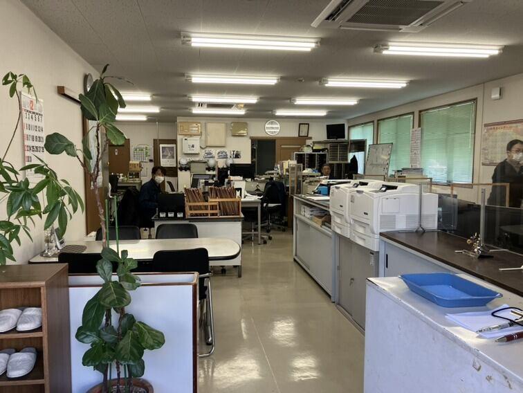 株式会社松下商店　鹿児島営業所の制服3