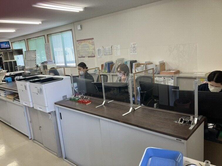 株式会社松下商店　鹿児島営業所の制服6