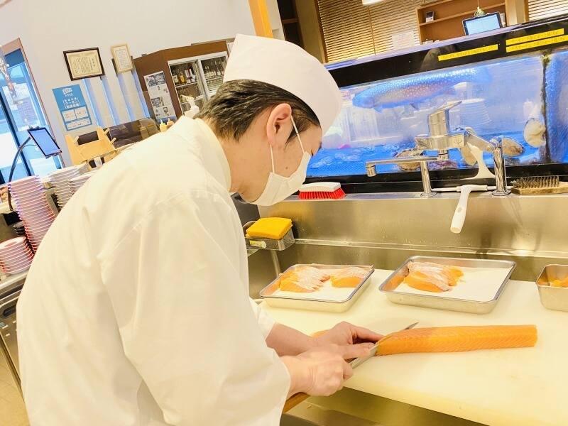 回転鮨清次郎 フェザン店の仕事画像2