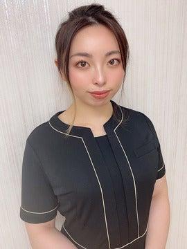 ベルフィオーレ 八王子店の制服1