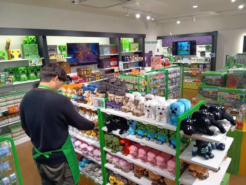 株式会社GRANUP販売　＜マインクラフト グッズストア＞の仕事画像3