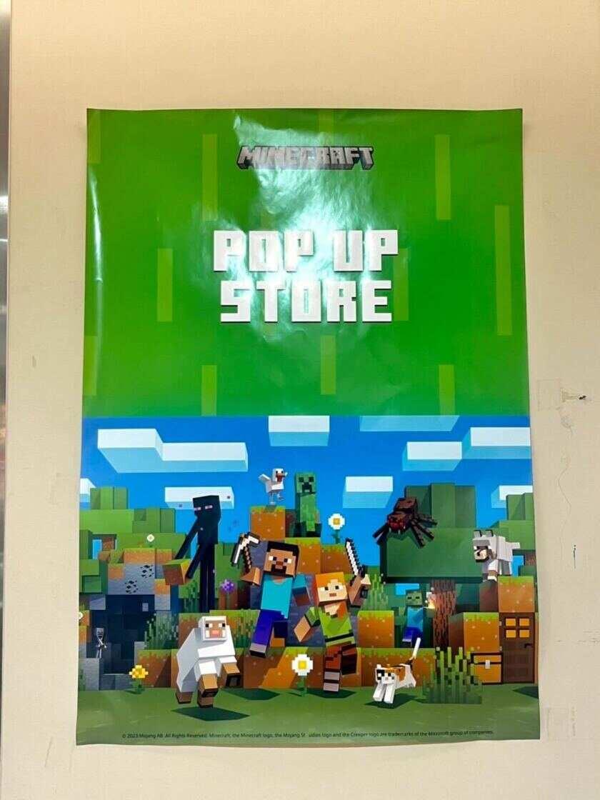 株式会社GRANUP販売　＜マインクラフト短期ポップアップストア＞の制服1