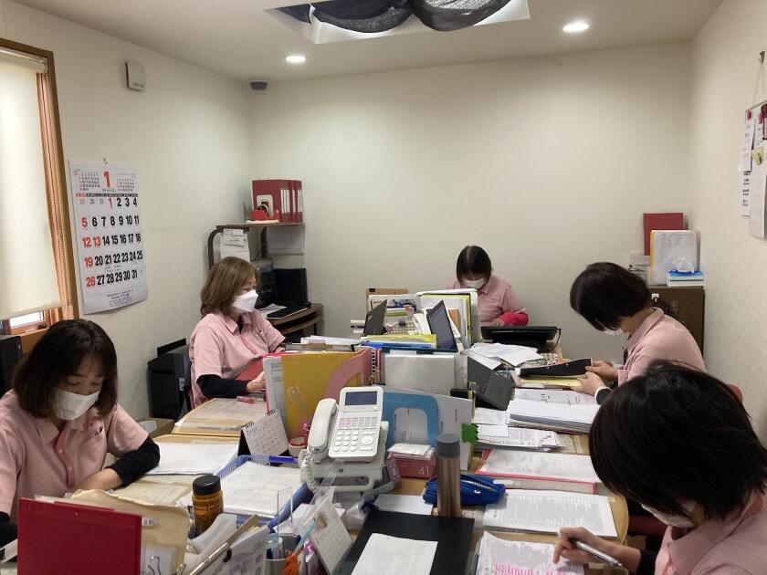 社会医療法人信愛会の制服1