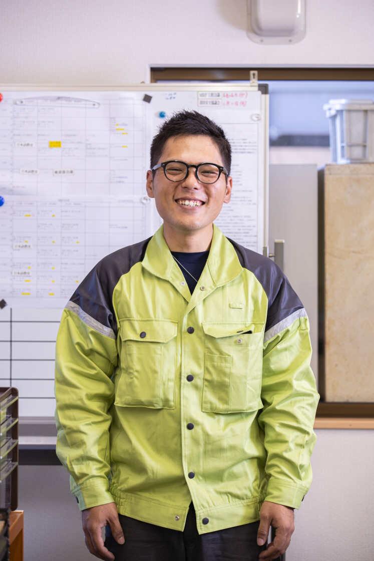 株式会社アクティスの制服2