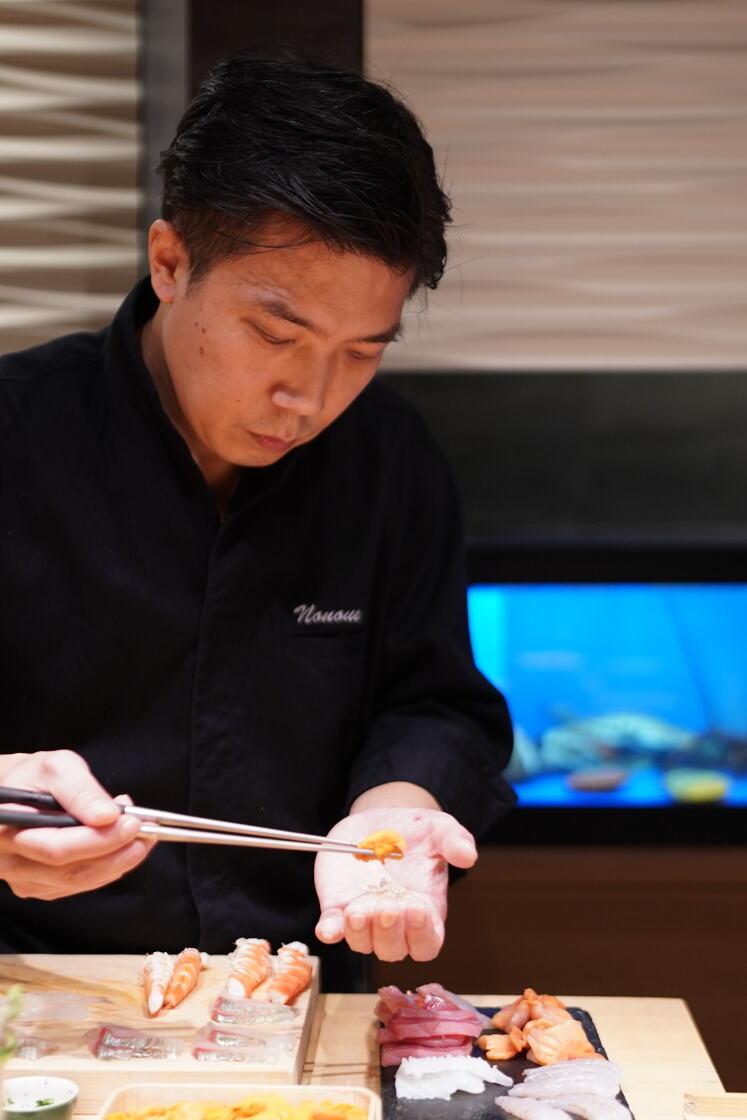 株式会社FORTRIZE(鮨　NONOUE)の制服1