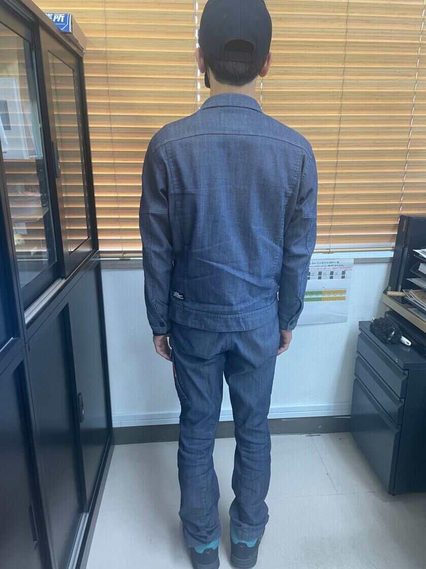 株式会社颯エンタープライズの制服3