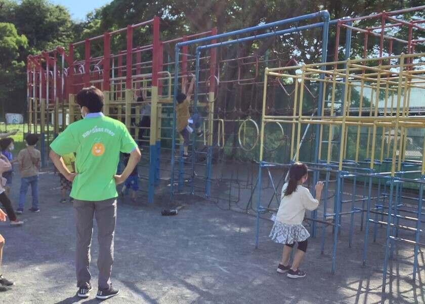 品川翔英小学校アフタースクールの制服3