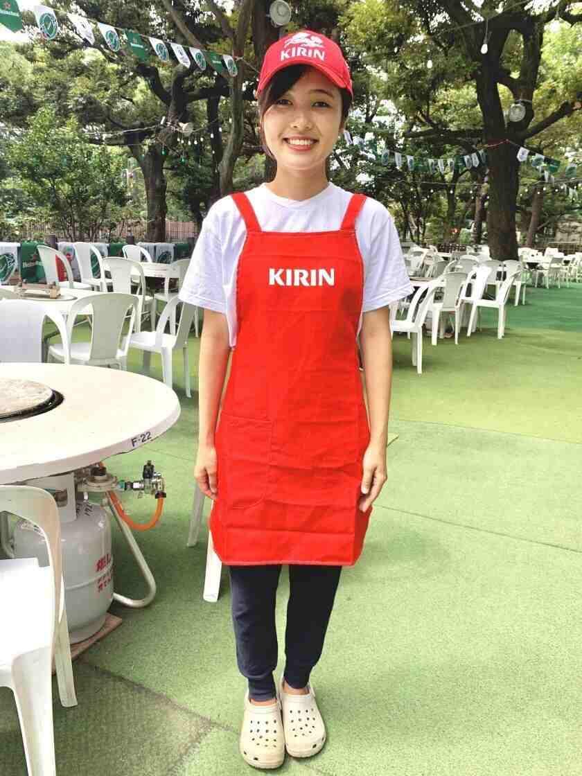 森のビアガーデンの制服3