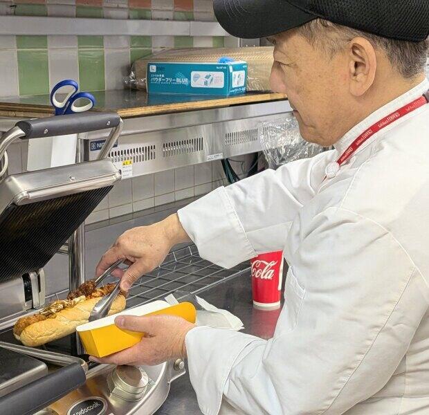 ホークスカフェの仕事画像2