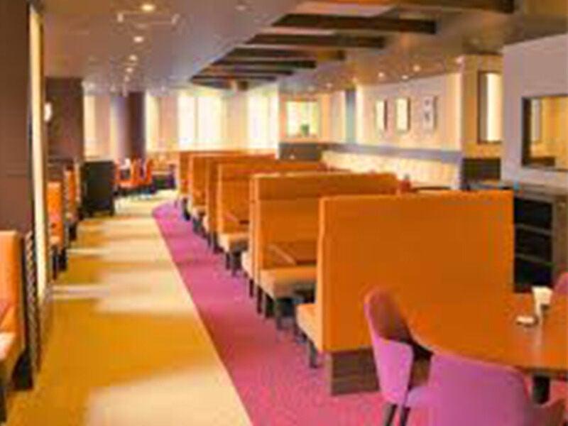 日本橋ランドマークの制服4