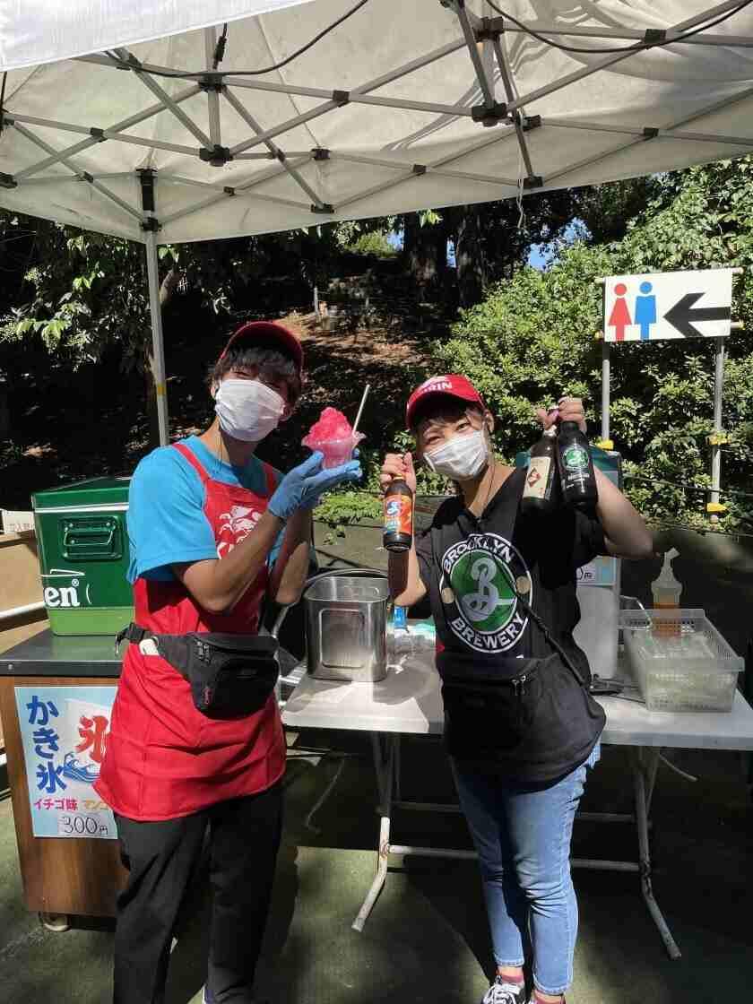 森のビアガーデンの制服6