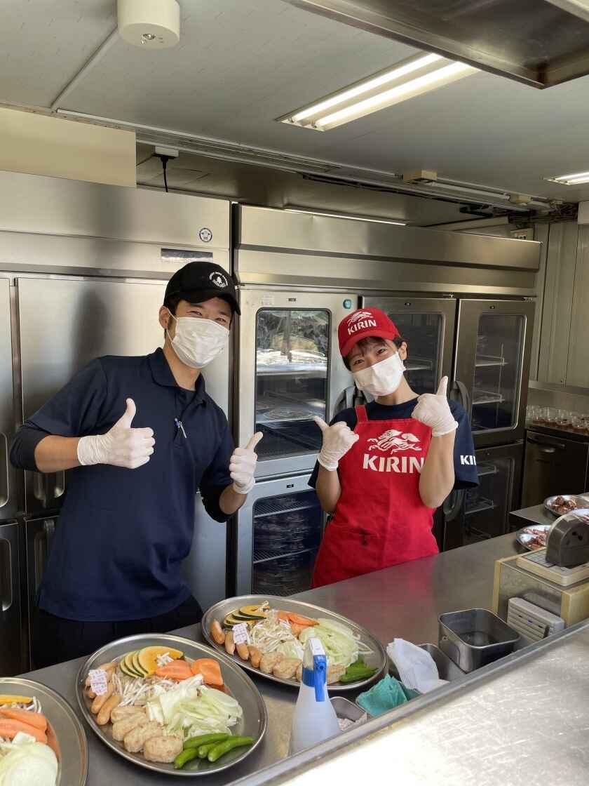 森のビアガーデンの制服5