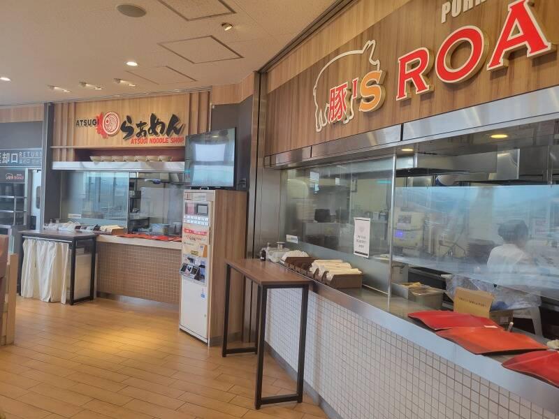 厚木PA店（内回り）フードコートの仕事画像1