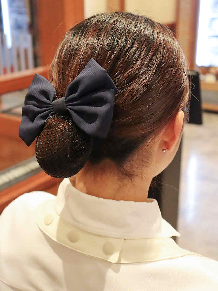 ロイヤルホスト 中部国際空港店の制服3