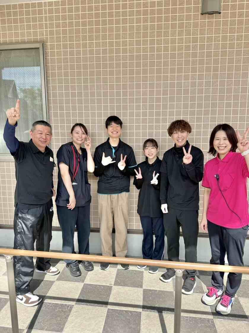 ジュエルめいのはまの制服1