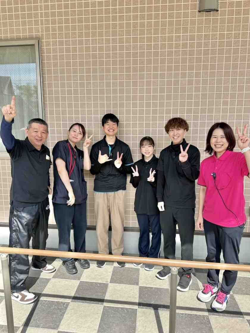 ジュエルめいのはまの制服1