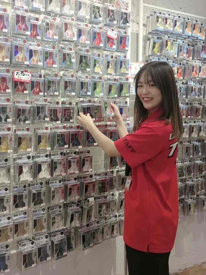 Darts Shop TiTO 梅田店の制服3