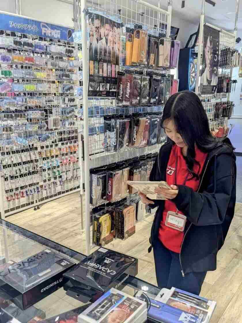 Darts Shop TiTO 梅田店の制服4