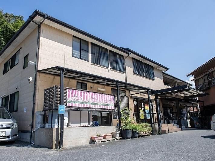 株式会社架け橋の制服4