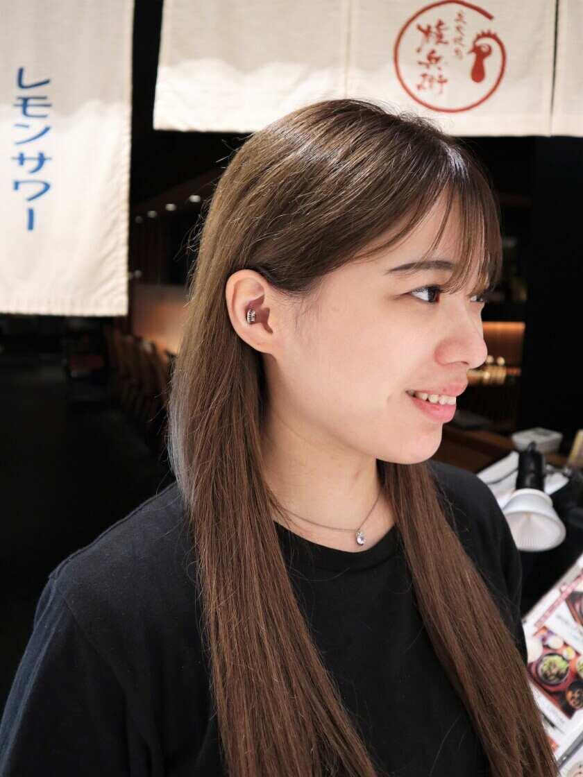 炭火焼鳥権兵衛　なんばパークス店の制服3