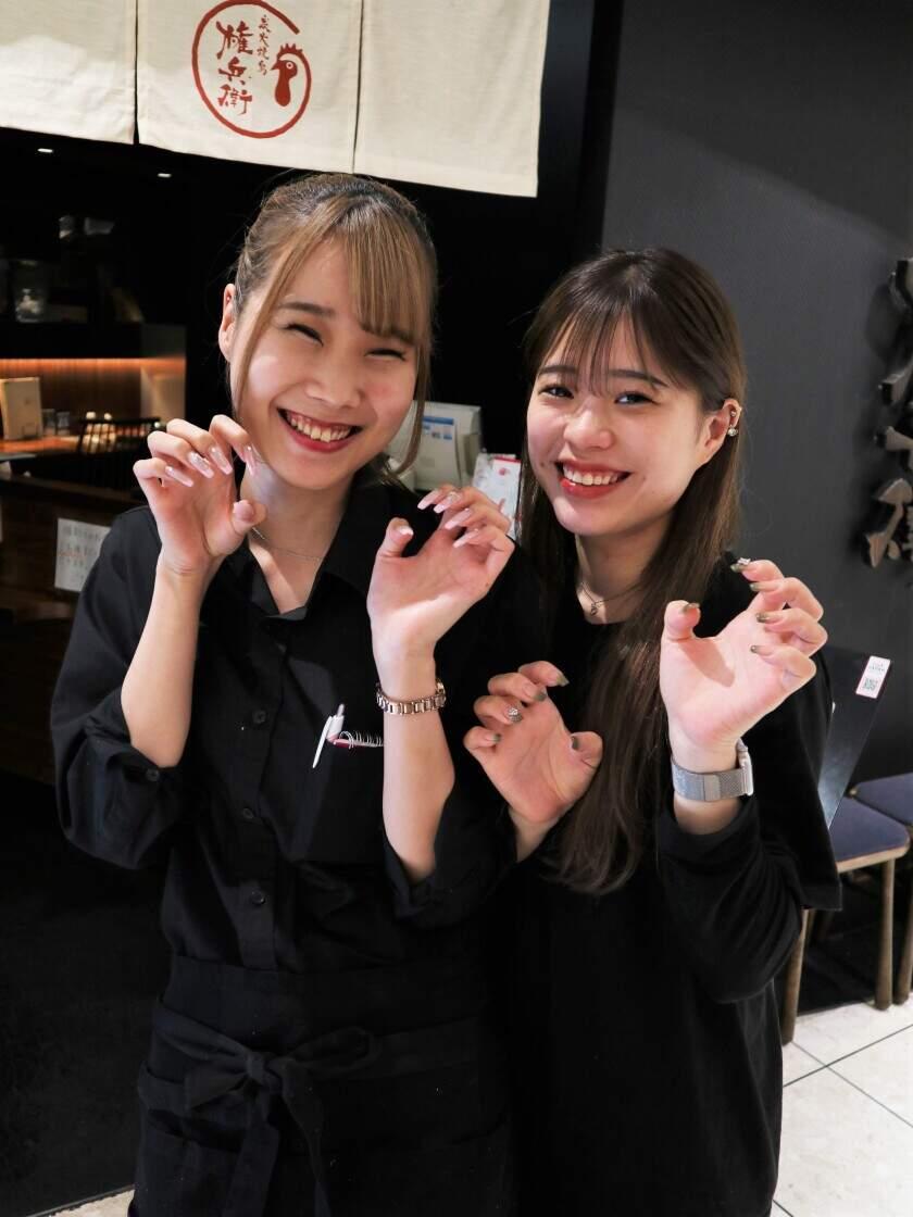 炭火焼鳥権兵衛　なんばパークス店の制服2