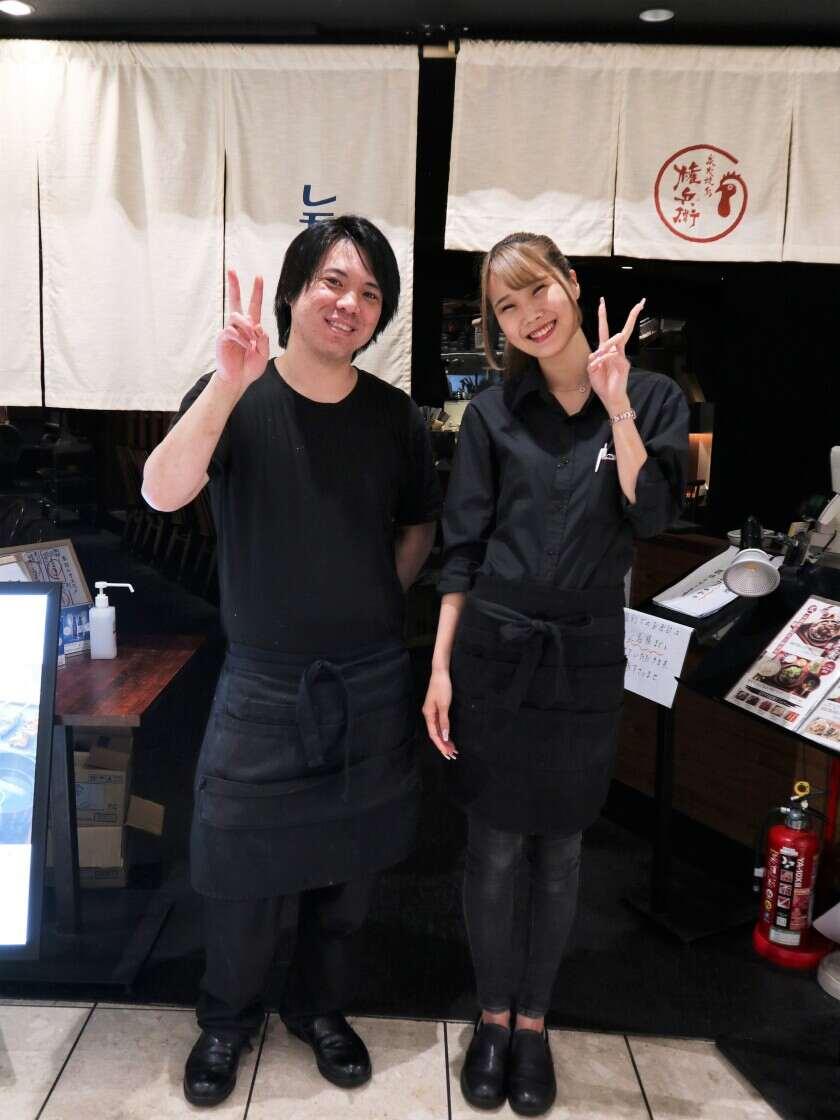 炭火焼鳥権兵衛　なんばパークス店の制服1