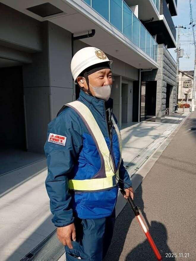 株式会社アクト警備保障の制服2