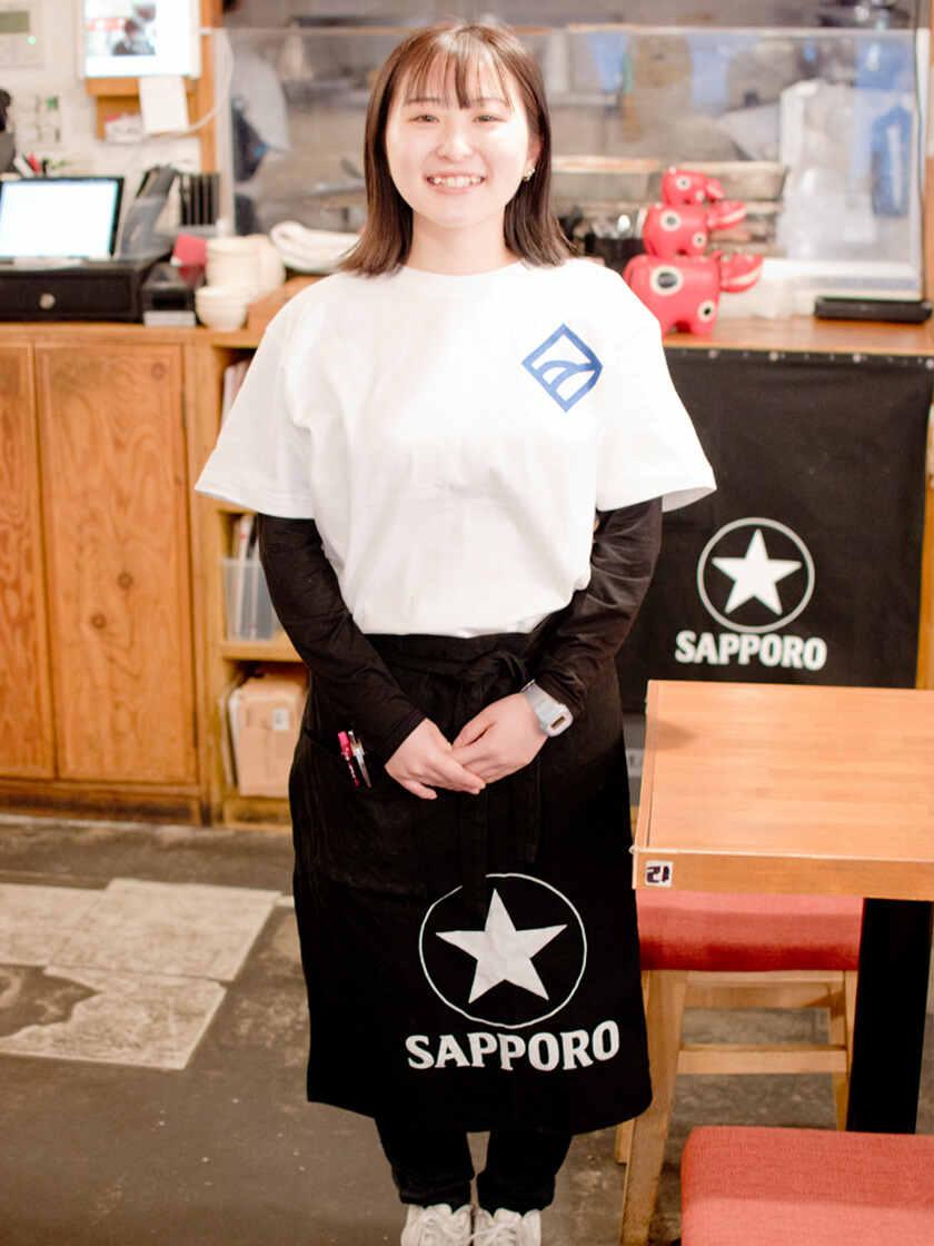 水道橋牛タンいろ葉の制服1