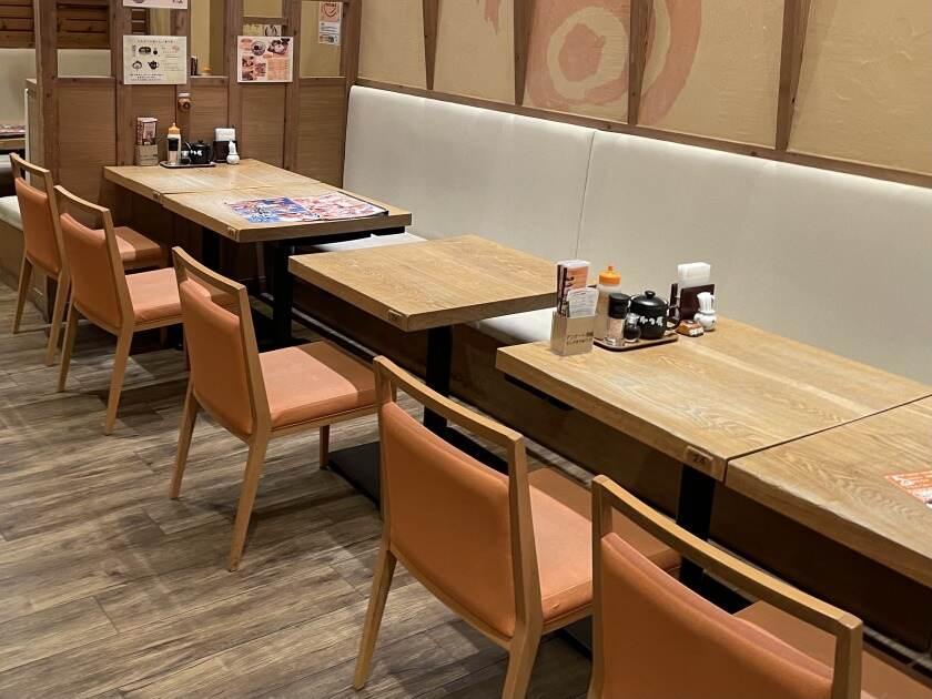 かつ辰 イオンモール四條畷店の制服6