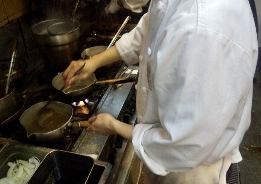 かつ辰 本店の制服1