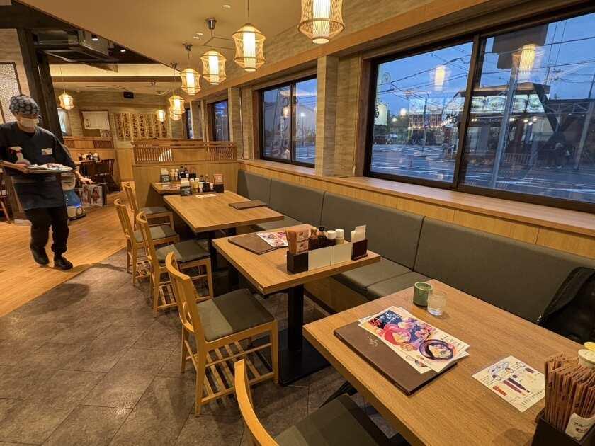 かつ辰 石津寝屋川店の制服3