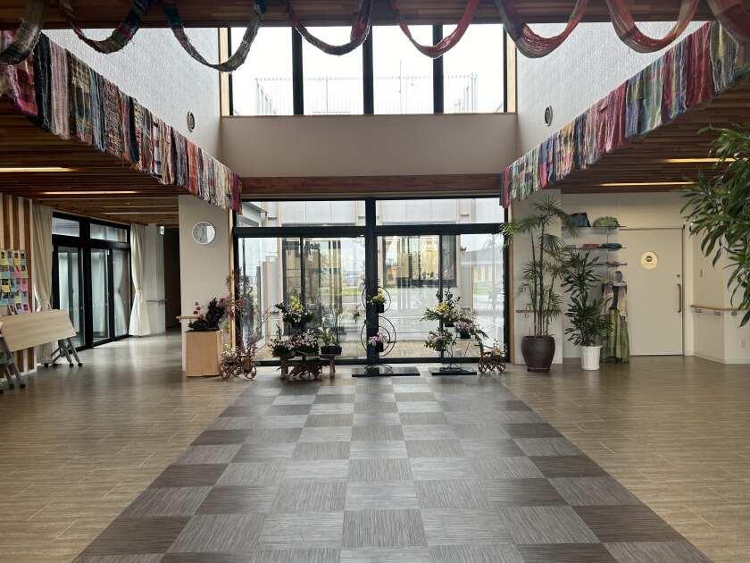 前橋あそか会　採用担当の制服2