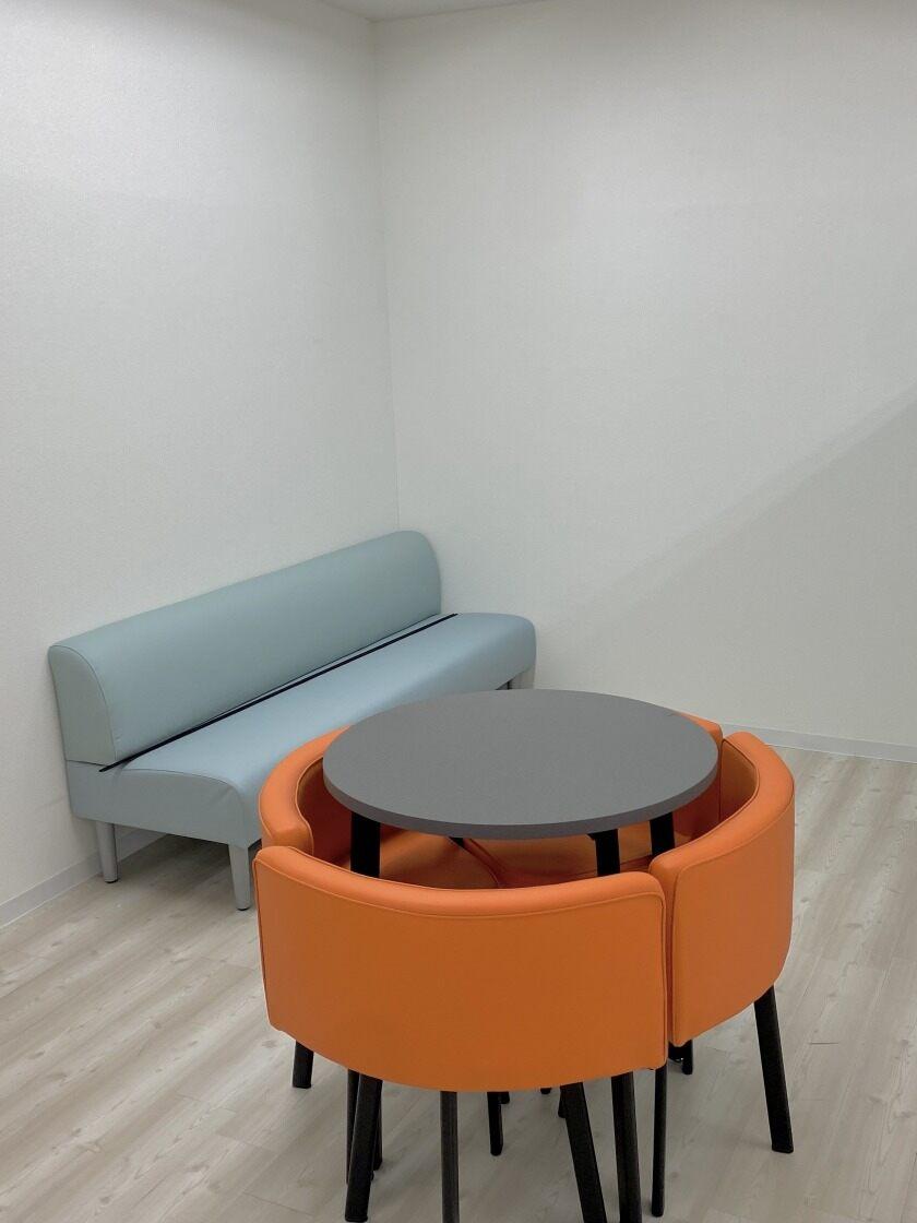 株式会社ワイツーネクストの制服3