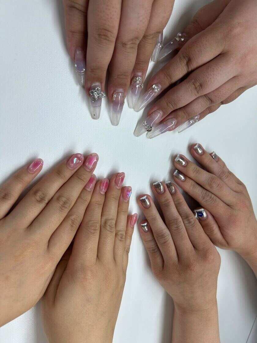 株式会社ワイツーネクストの制服1