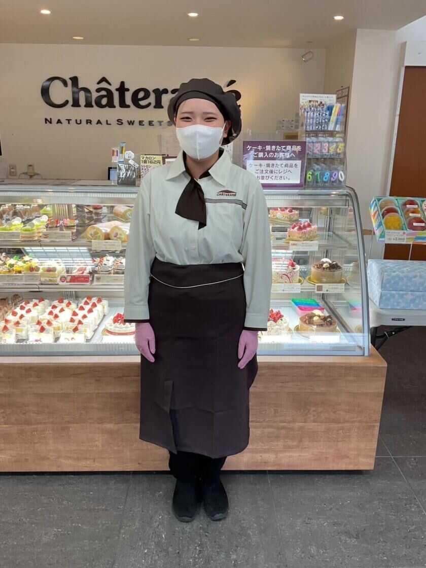 シャトレーゼ　加賀店の制服1