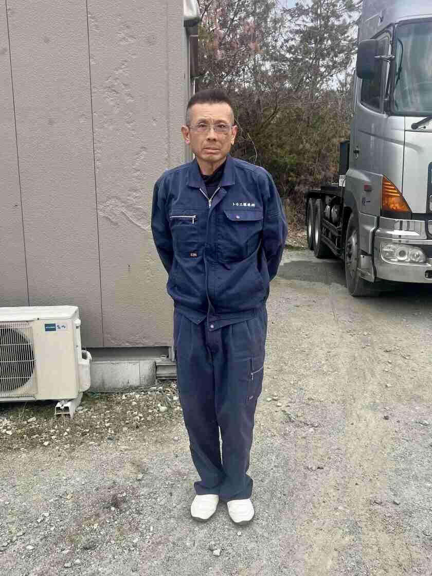 トモエ運送株式会社の制服1