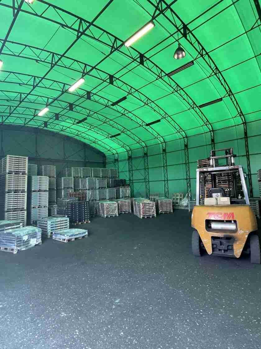 越谷エルシー株式会社の制服3