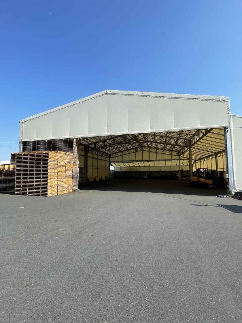 越谷エルシー株式会社の制服3