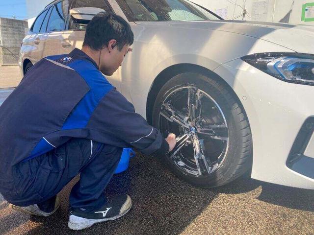 接客無し/屋根あり＆温水でBMWの洗車｜車通勤可！週2～ネイルOK(サービス、大津市)のイメージ画像