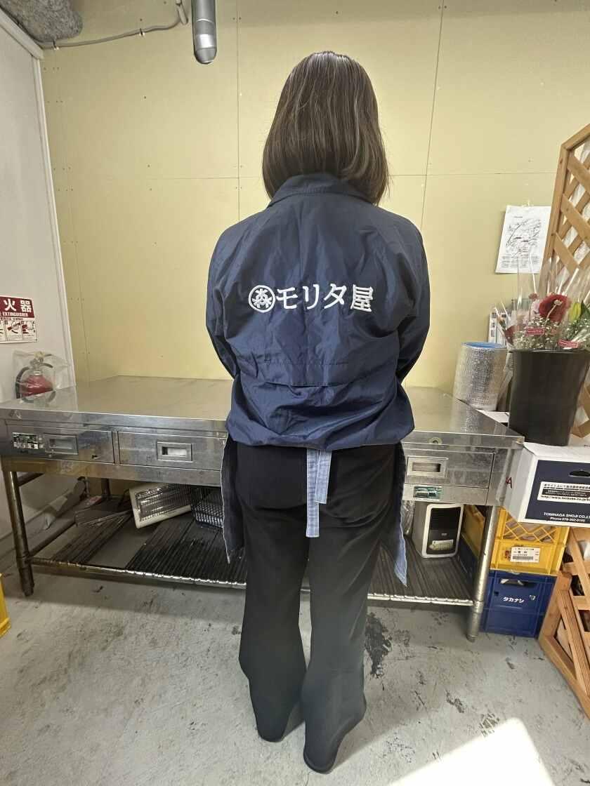 株式会社高槻駅前ハーバー　　の制服2