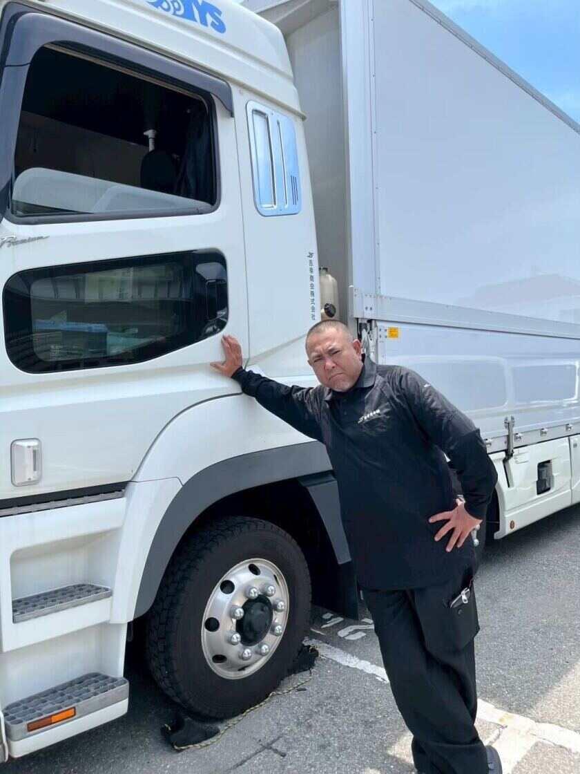 吉幸商会株式会社の制服6